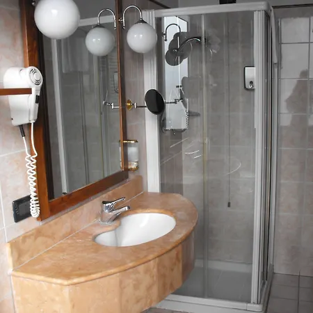 Primotel Otel 4*