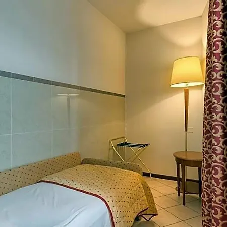 Primotel Hotel 4*