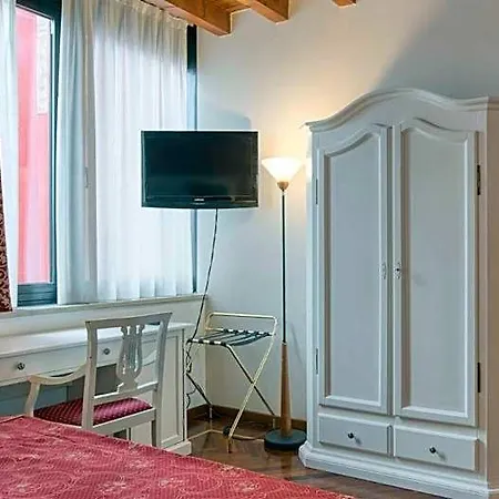 Primotel Hotel