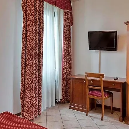 Primotel Hotel 4*