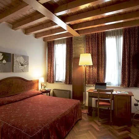 Primotel Hotel 4*