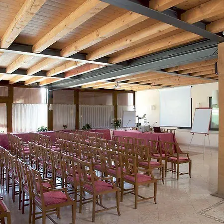 فندق Primotel 4*